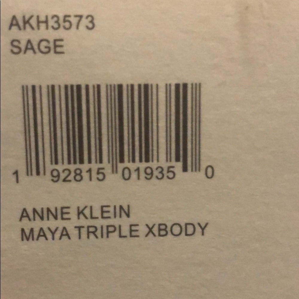 Lovely Anne Klein Maya triple xbody bag. - Picture 8 of 8
